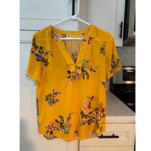 Flowy yellow top